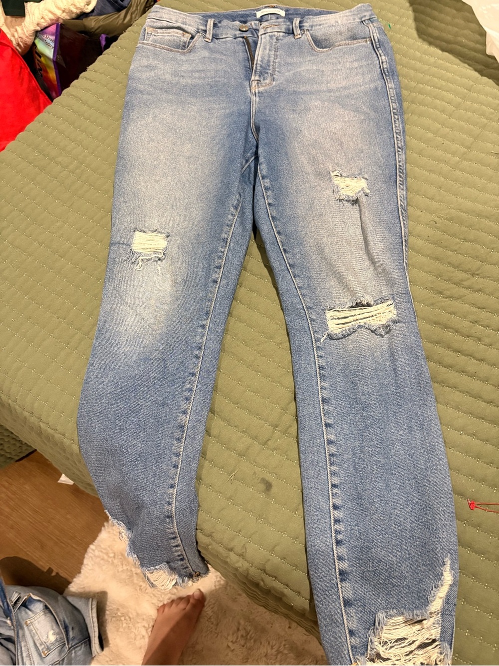 Good American Light Blue Distressed Skinny Jeans